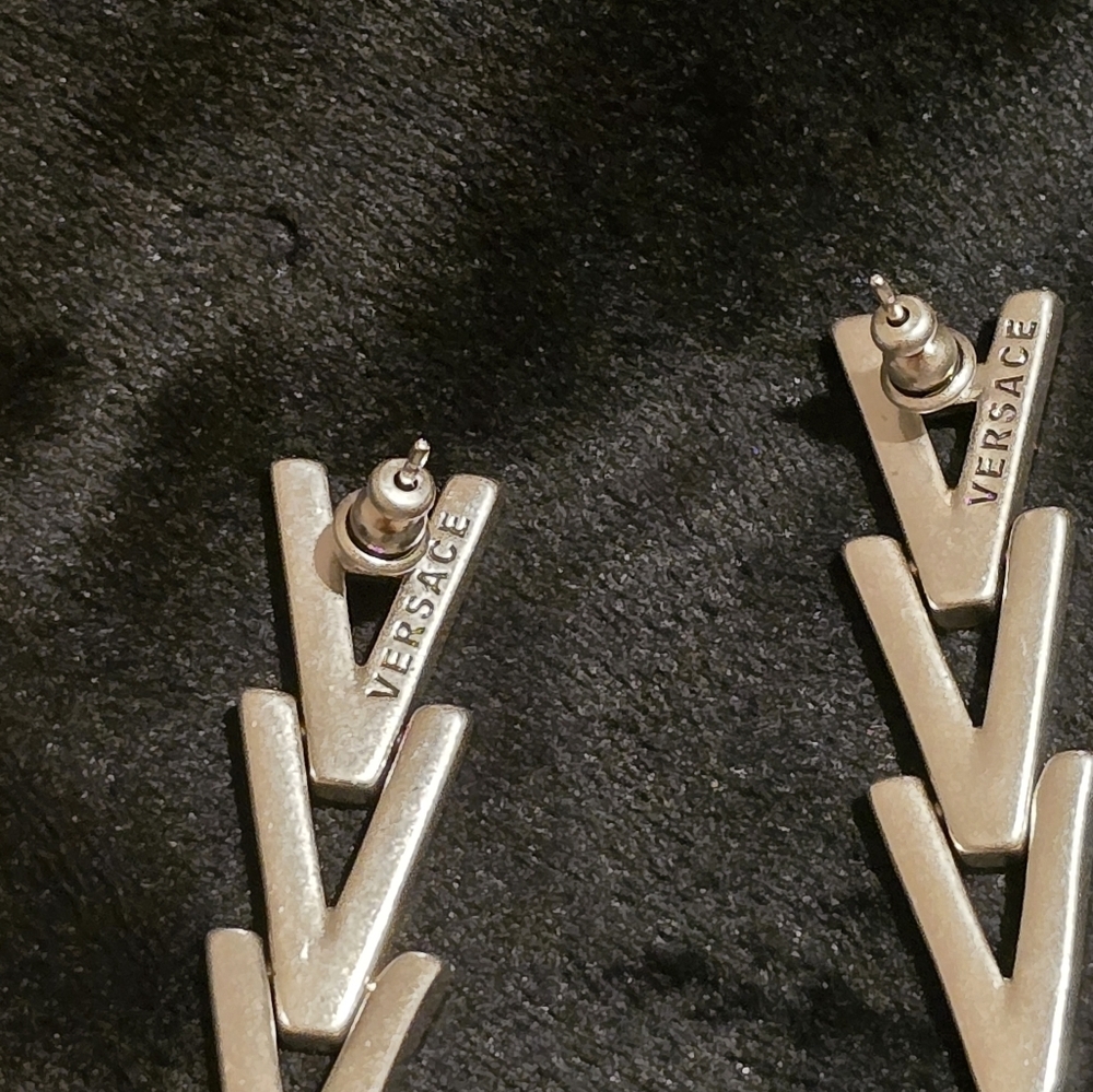 Versace Metallic V-Shaped Earrings - Picture 4 of 6